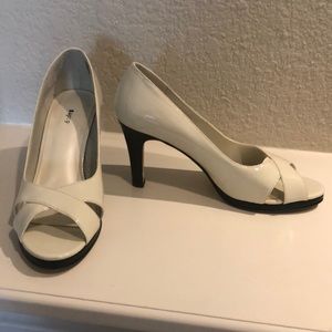 Open-toe Pump- Excellent Condition